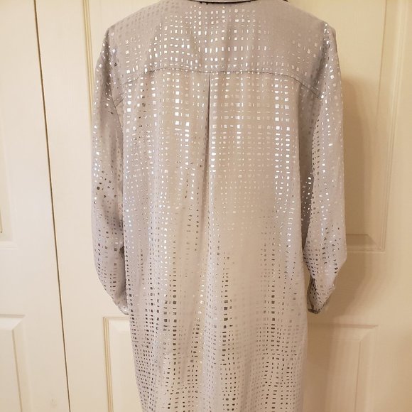 Chico's Sheer Tunic Style Blouse size 3. - Picture 3 of 11